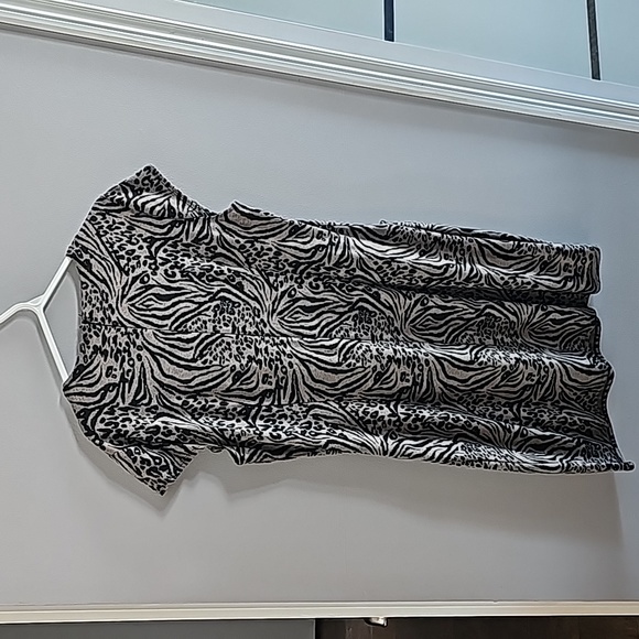 Fun Office wear - Picture 2 of 5